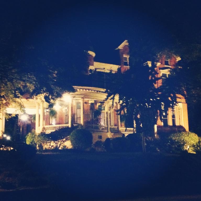 مبيت وإفطار ماكون Burke Mansion المظهر الخارجي الصورة